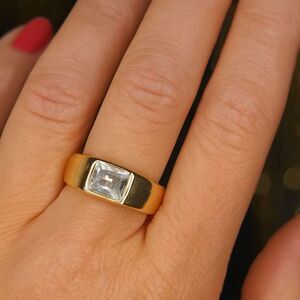 NEW 18K Yellow Gold Wide Band Stack Ring w/ Sparkling Crystal CZ Baguette 7.75